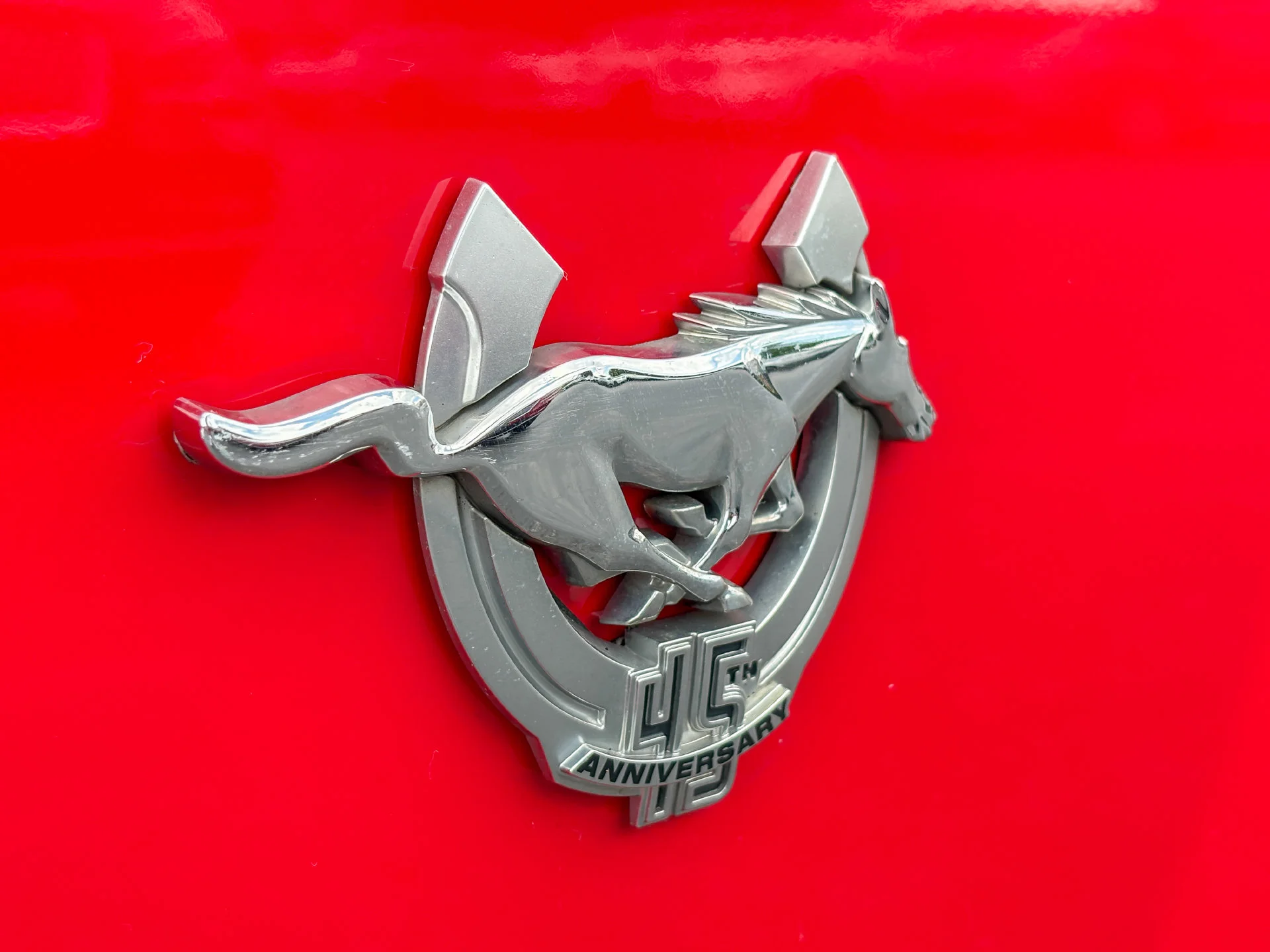 Used 2009 Red Ford V6 image 10