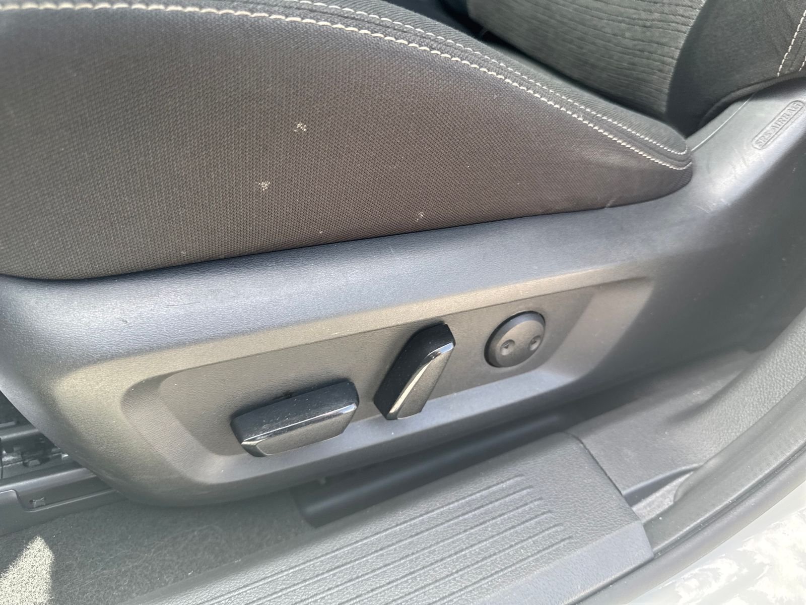 Certified Used 2023 White Nissan SV image 33