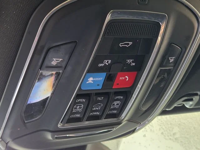 Used 2022 Gray Jeep Series I image 32