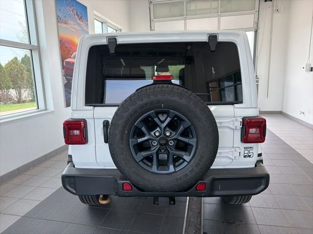 New 2026 Bright White Clear-Coat Exterior Paint Jeep 85th Anniversary Edition image 4