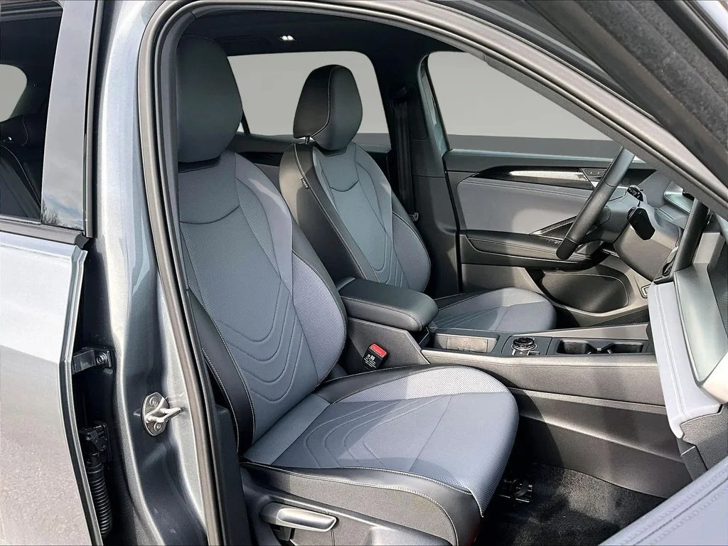 New 2026 Gray Volkswagen 2.0T SE R-Line Black image 13