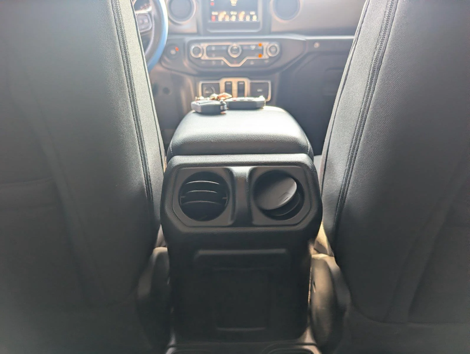 Used 2023 Hydro Blue Pearlcoat Jeep Sport S image 34