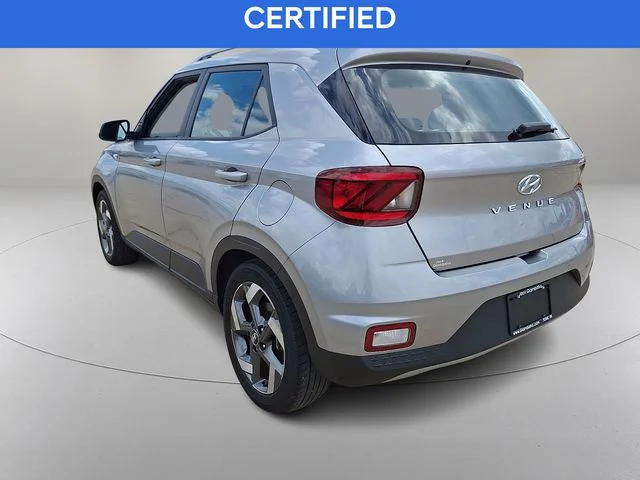 Used 2023 Silver Hyundai SEL image 7