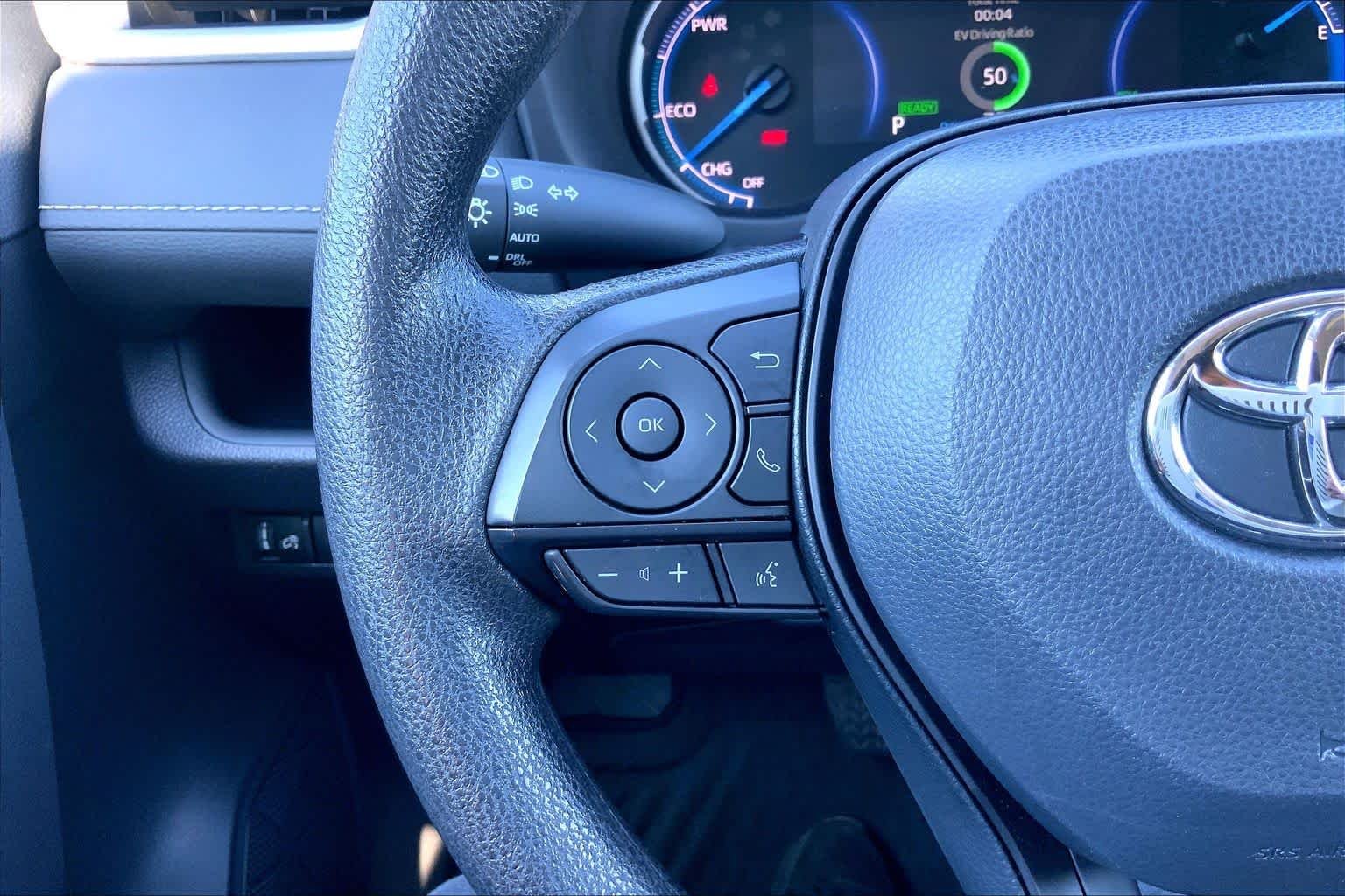 Used 2025 Ice Cap Toyota Hybrid XLE image 21