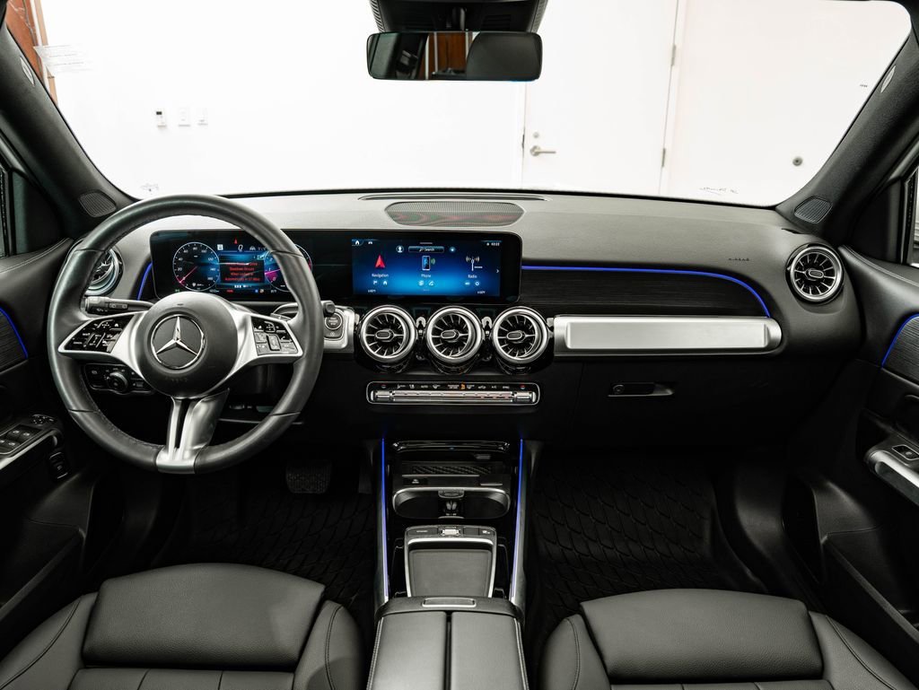 Used 2024 Polar White Mercedes-Benz GLB 250 image 4