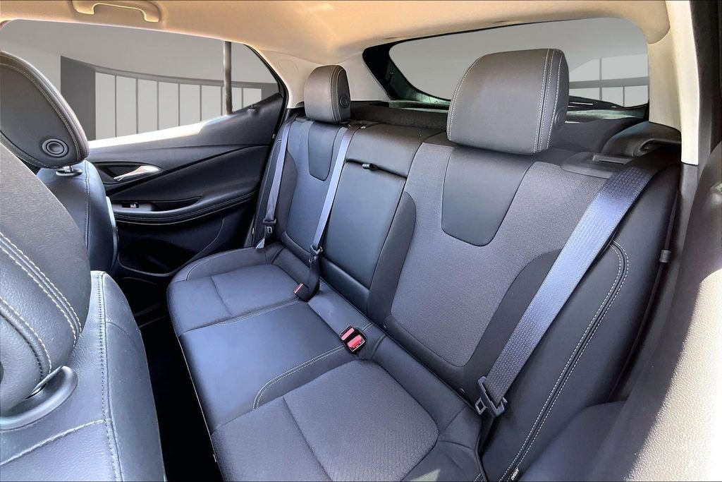 Used 2022 Red Buick Select image 28
