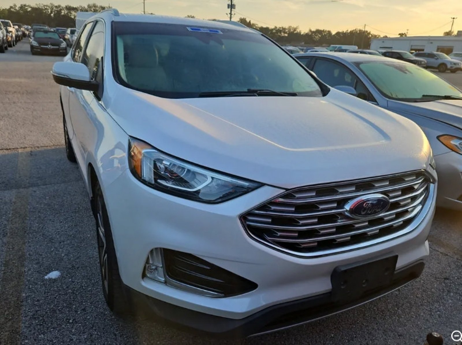 Used 2019 White Platinum Clearcoat Metallic Ford Titanium image 4