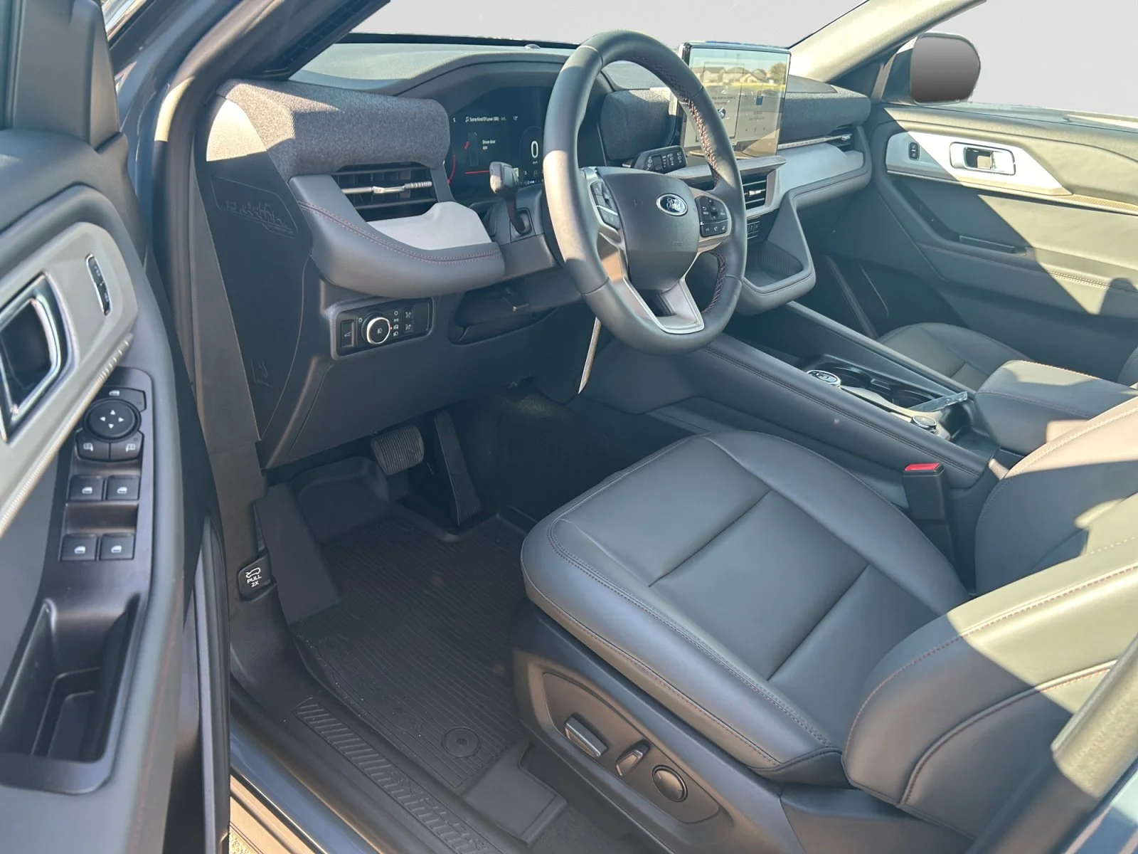 New 2027 Vapor Blue Metallic Ford Active w/200A Pkg image 13