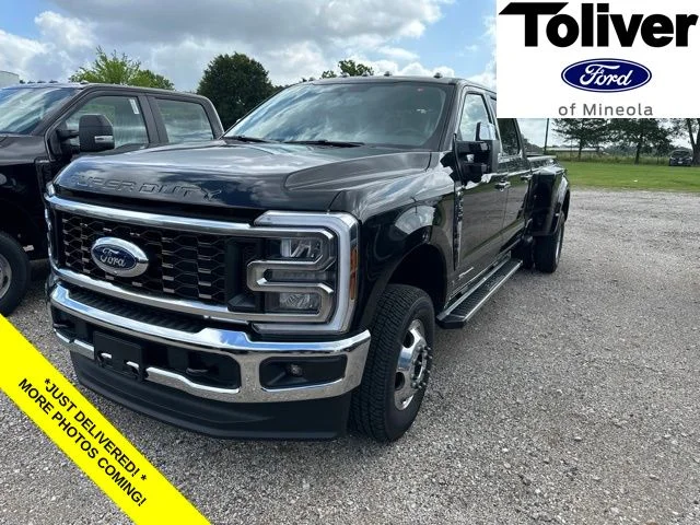 New 2026 Agate Black Metallic Ford F-350® Lariat® image 1