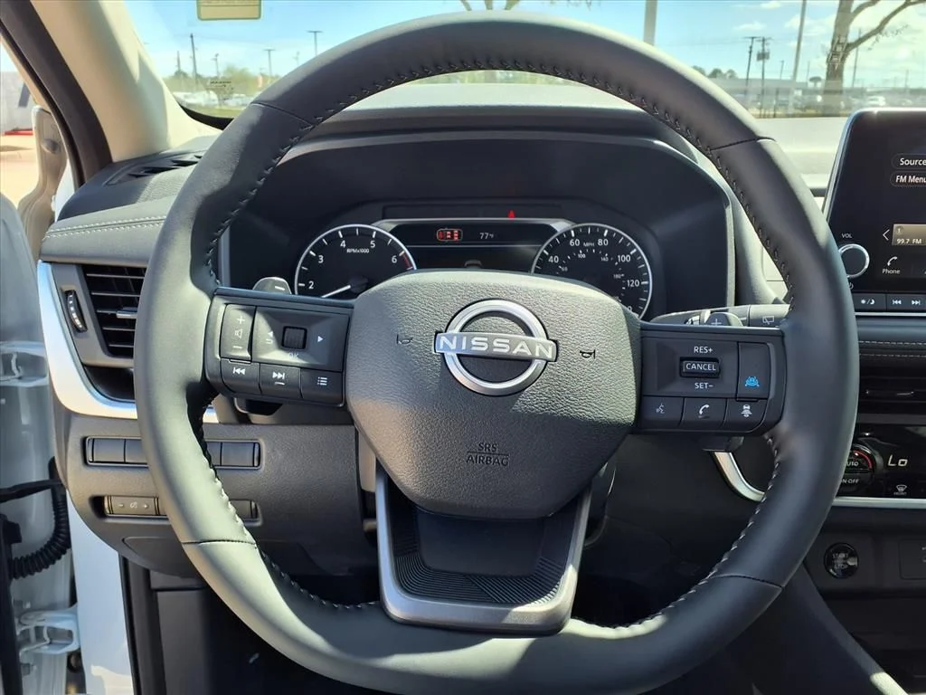 New 2026 Everest White Pearl TriCoat Nissan SV image 12