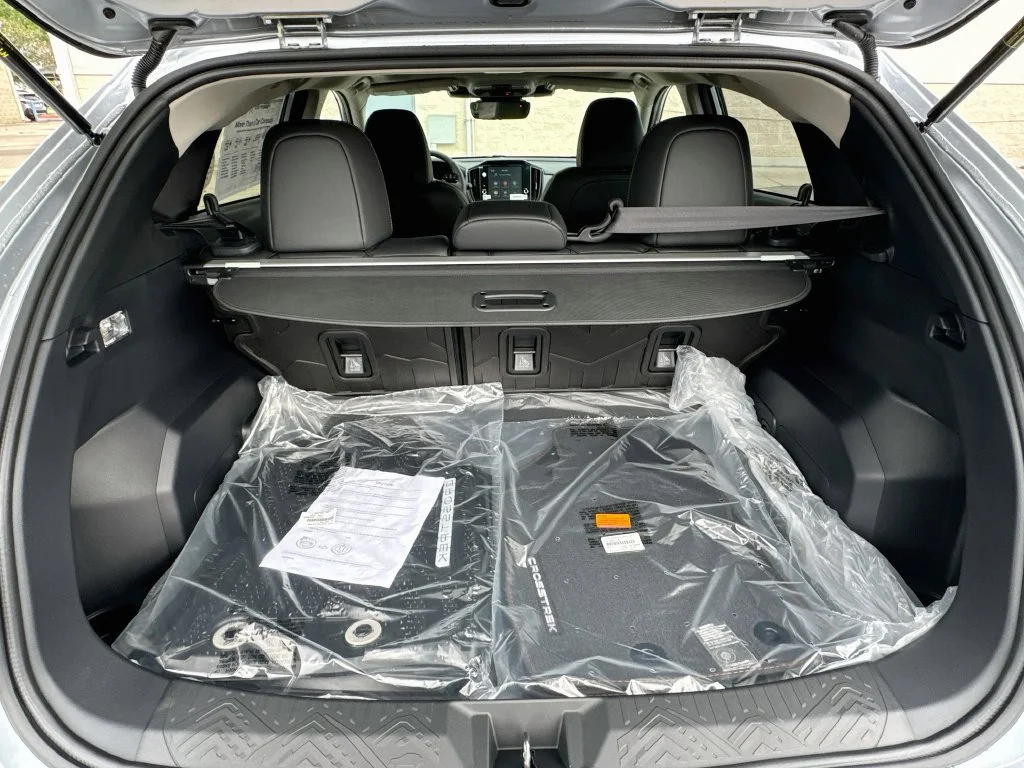 New 2027 Silver Subaru Limited image 30