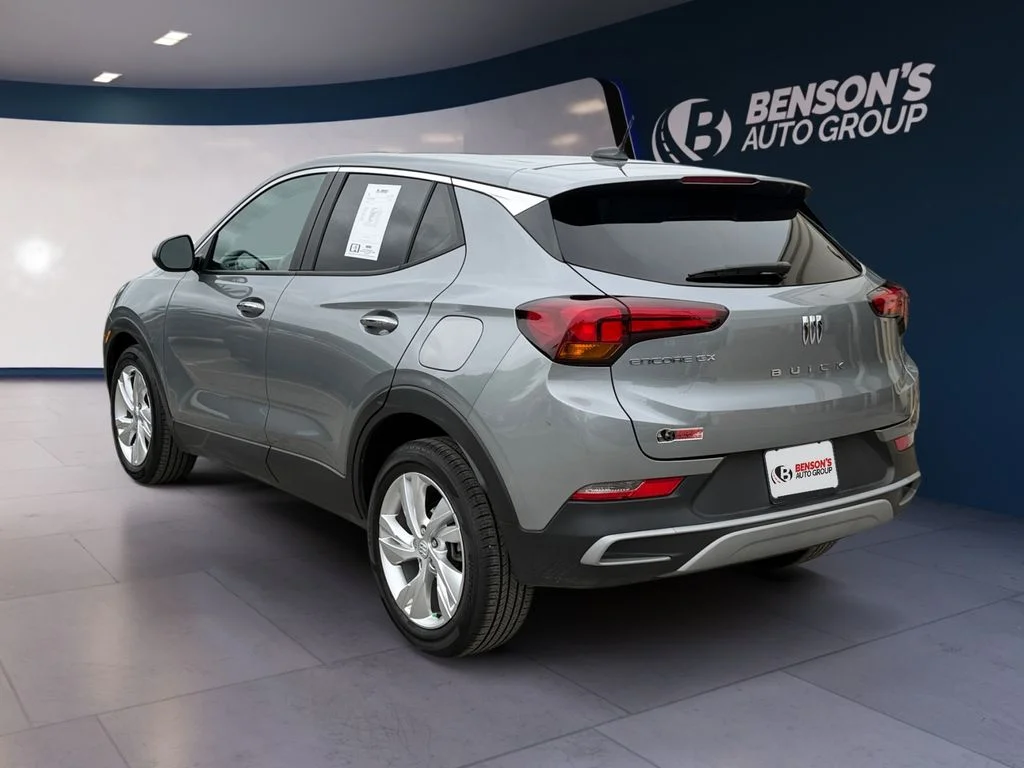 Used 2025 Gray Buick Preferred image 3