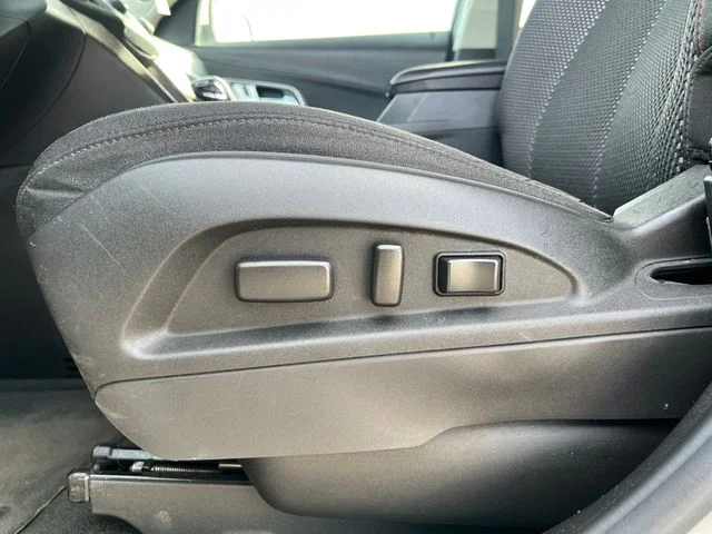Used 2013 White Chevrolet LT image 16