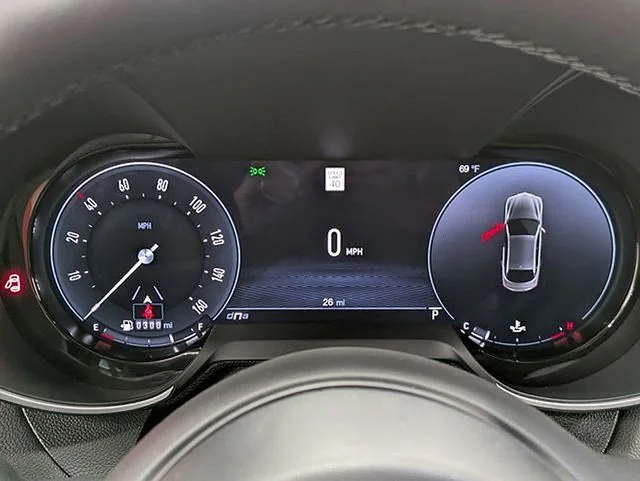 Used 2025  Alfa Romeo  image 17