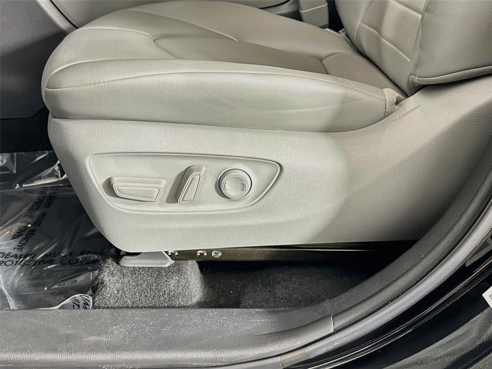 Used 2022 Midnight Black Metallic Toyota XLE image 20