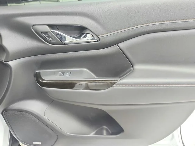 Used 2023 White GMC AT4 image 46