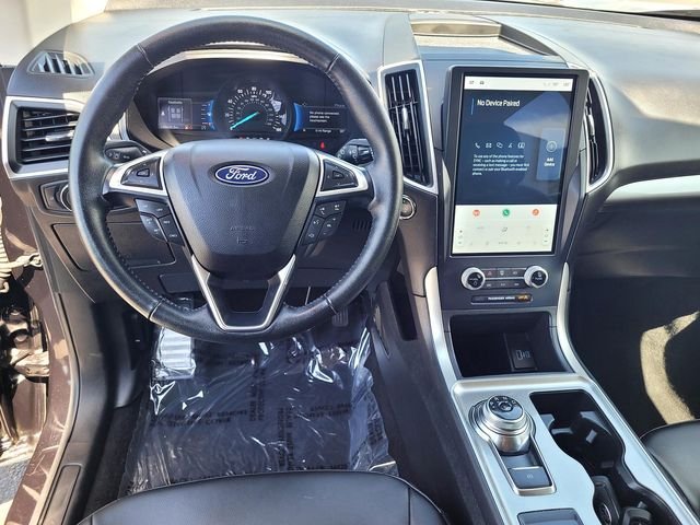 Used 2023 Black Ford SEL image 9