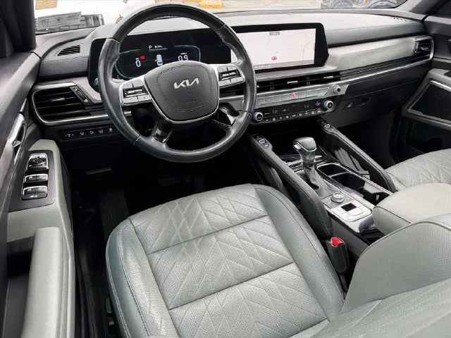 Used 2024 Black Kia EX X-Line image 7