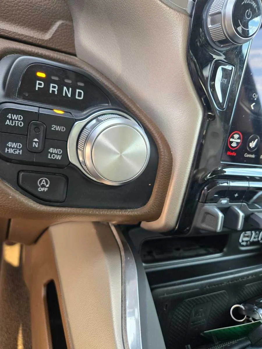 Used 2021  Ram Laramie image 16