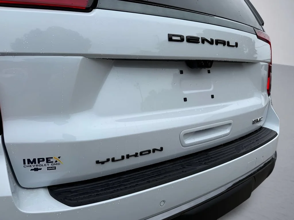 New 2026 Glacier White Tricoat GMC Denali Ultimate image 40