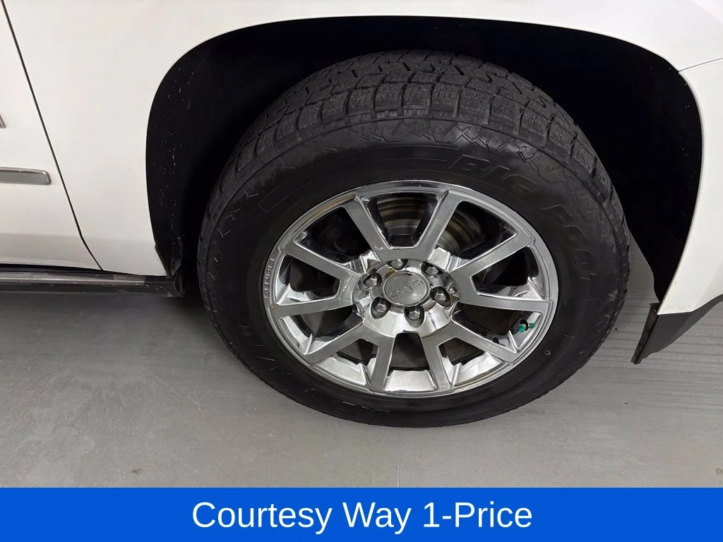 Used 2019 White GMC Denali image 13