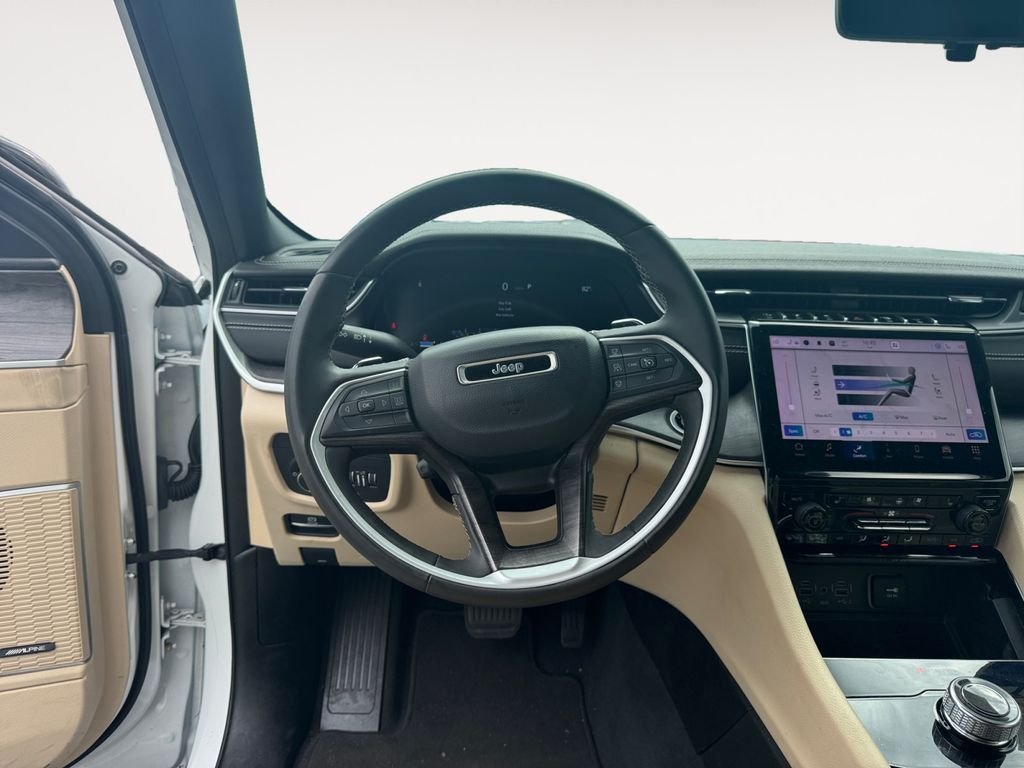 Used 2023 White Jeep Limited image 12