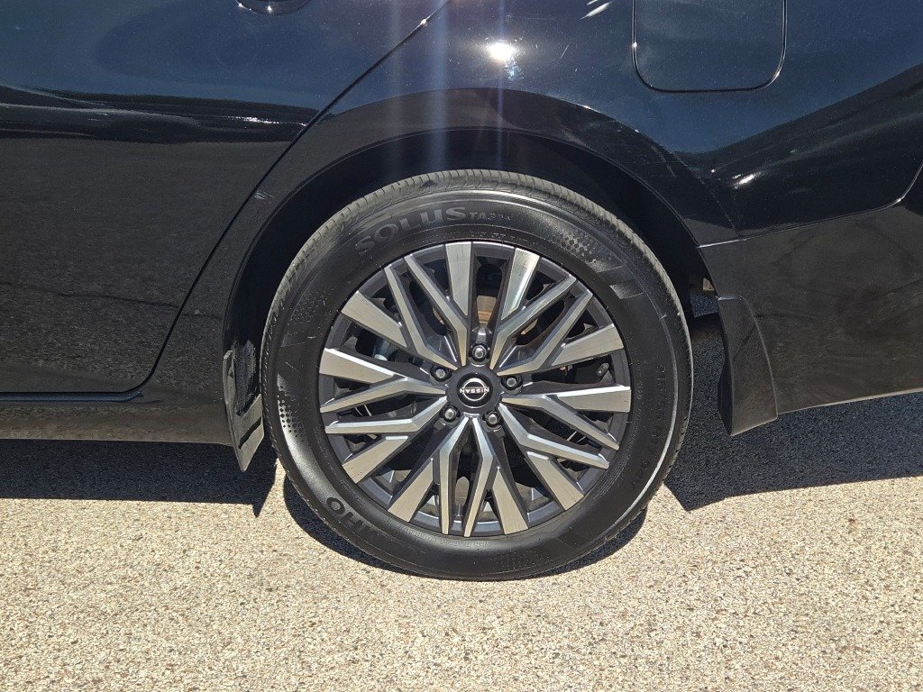 Certified Used 2024 Black Nissan 2.5 SV image 13