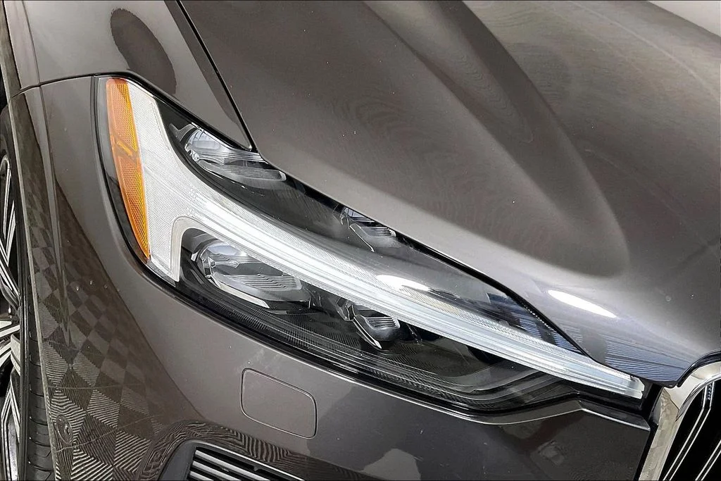 Certified Used 2023 Gray Volvo T8 Plus Bright Theme image 27