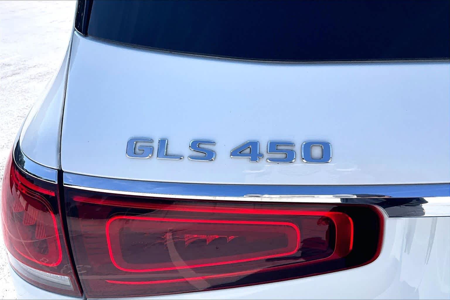 Used 2020 Polar White Mercedes-Benz GLS 450 image 31