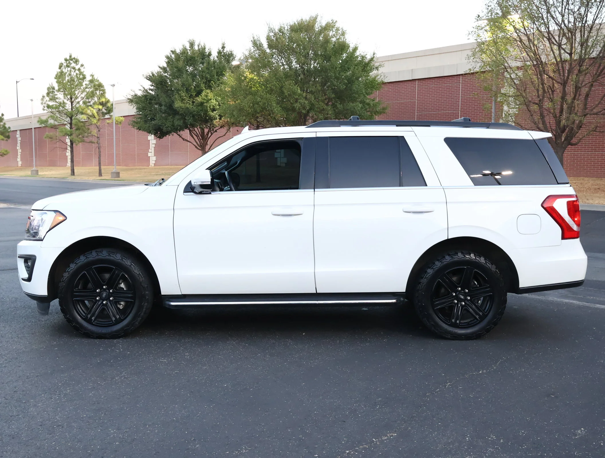 Used 2021 Star White Metallic Tri-Coat Ford XLT image 35