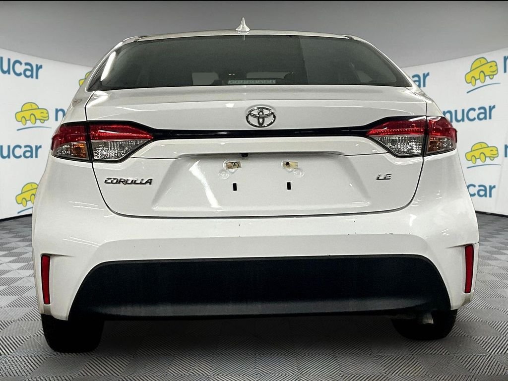 Certified Used 2023 Ice Toyota LE image 5