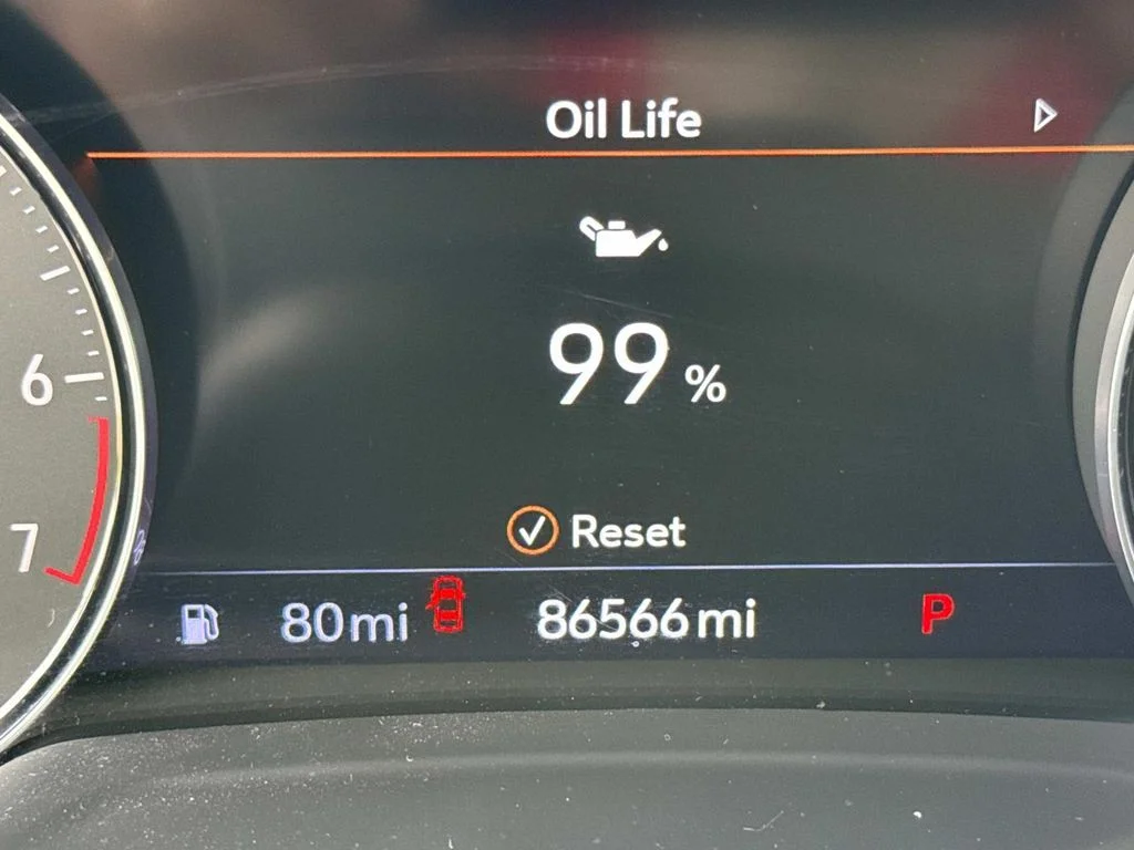 Used 2023 Gray Buick Essence image 38
