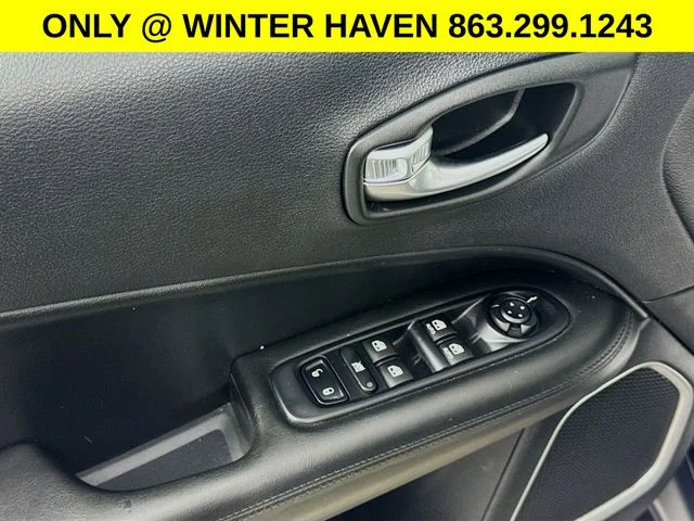 Used 2019 Black Jeep Latitude image 18