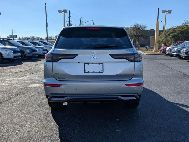 New 2026 Silver Mitsubishi SE image 7