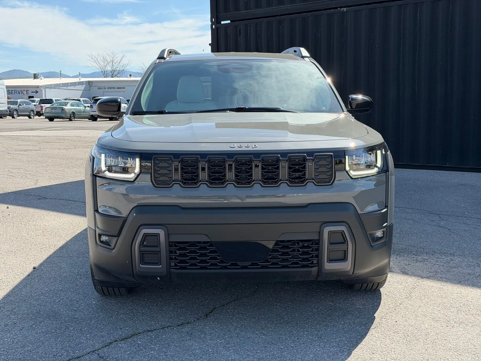 New 2026 Sting-Gray Clear-Coat Exterior Paint Jeep Laredo image 2