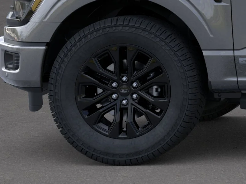 New 2026 Carbonized Gray Metallic Ford XLT image 41