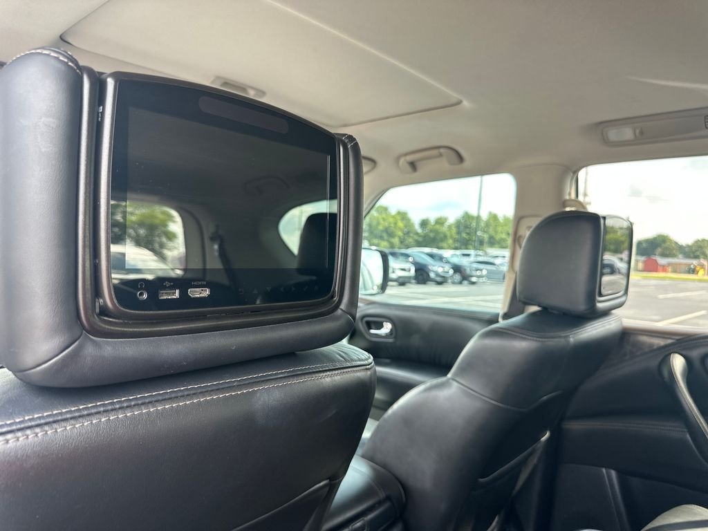 Used 2022 Gray Nissan Platinum image 25