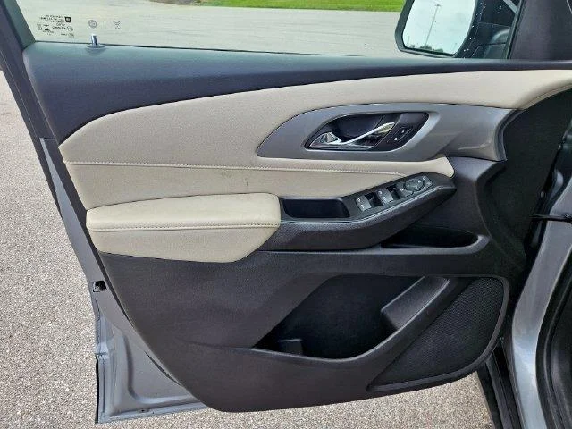 Used 2023 STERLING GRAY METALLIC Chevrolet LS image 10