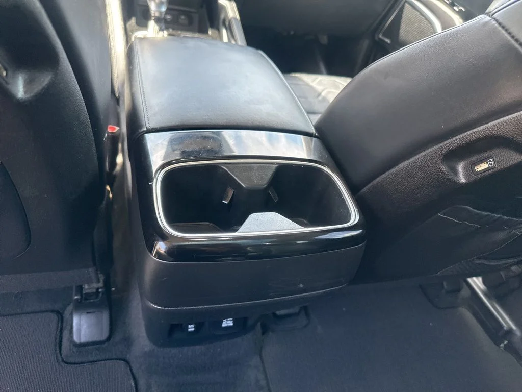 Used 2022 White Kia SX image 29