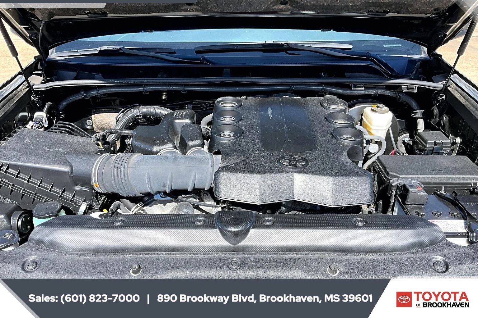 Used 2024 Midnight Black Metallic Toyota SR5 image 8