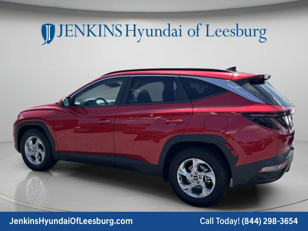 Used 2023 Red Hyundai SEL image 8