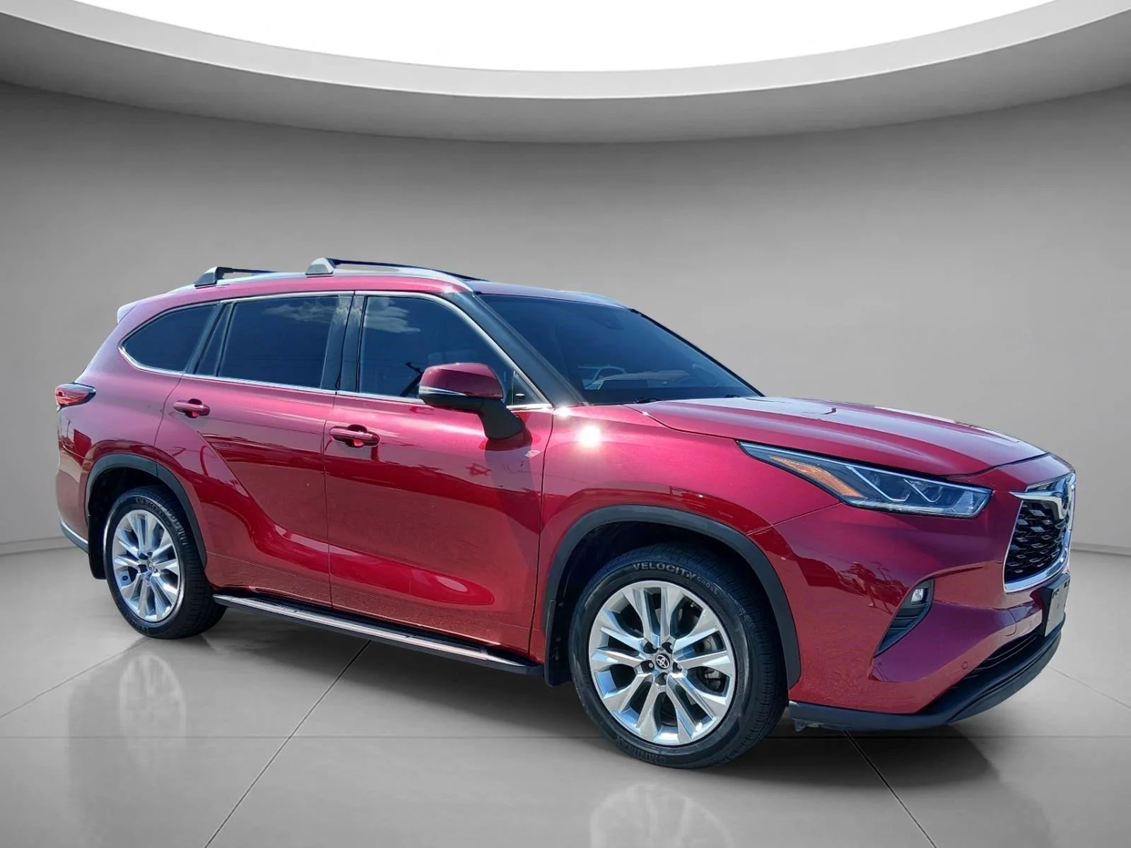 Used 2021 Ruby Flare Pearl Toyota Limited image 7