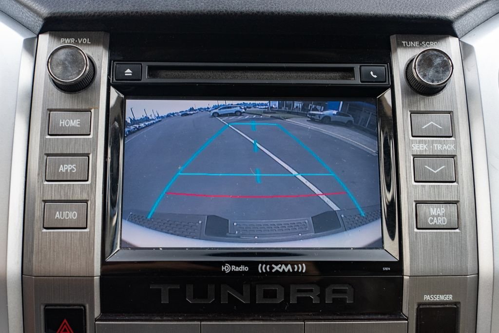 Used 2014 Super White Toyota SR5 image 20