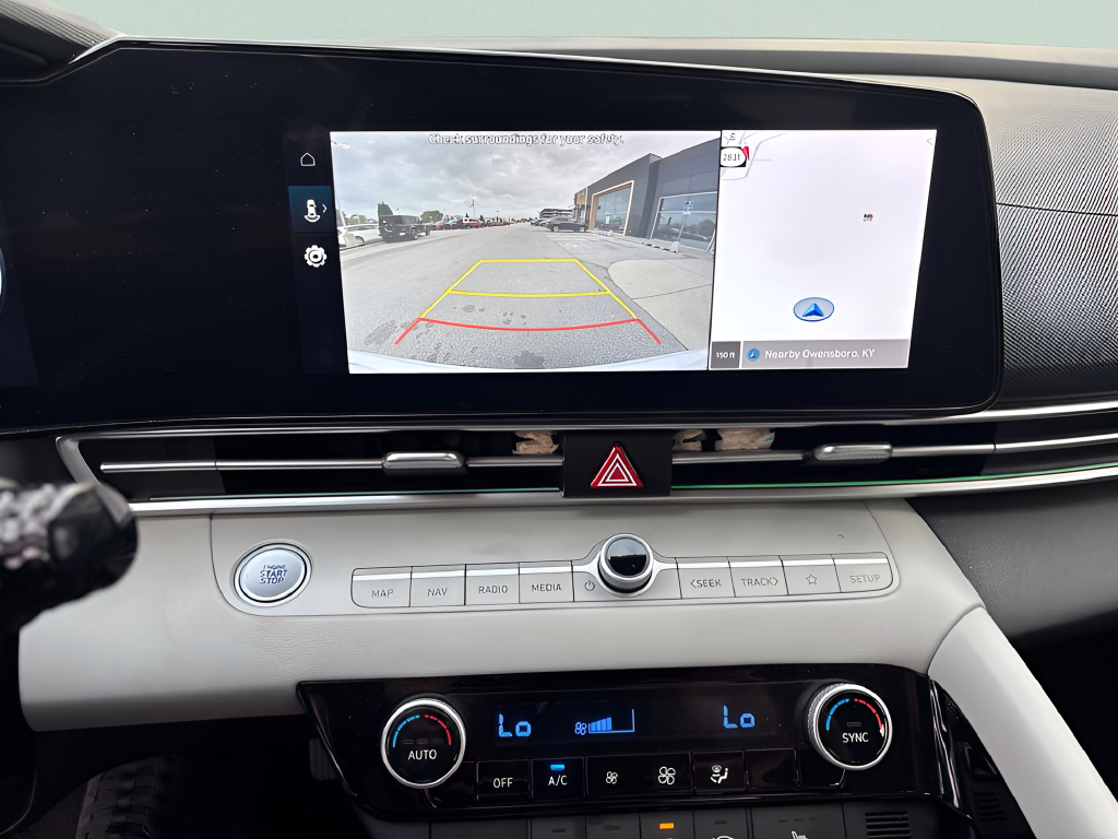 Used 2025 White Hyundai Limited image 30