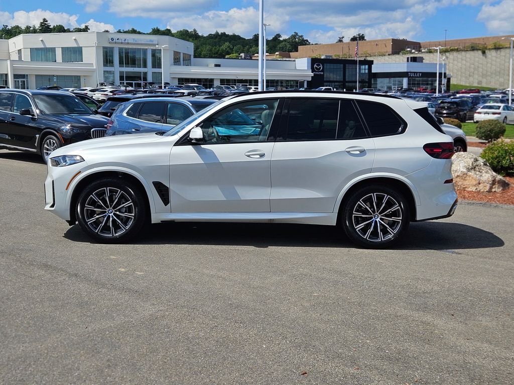 Certified Used 2026 Mineral White Metallic BMW xDrive40i image 4