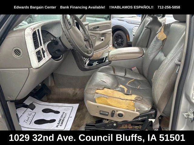Used 2005 Silver GMC Denali image 15