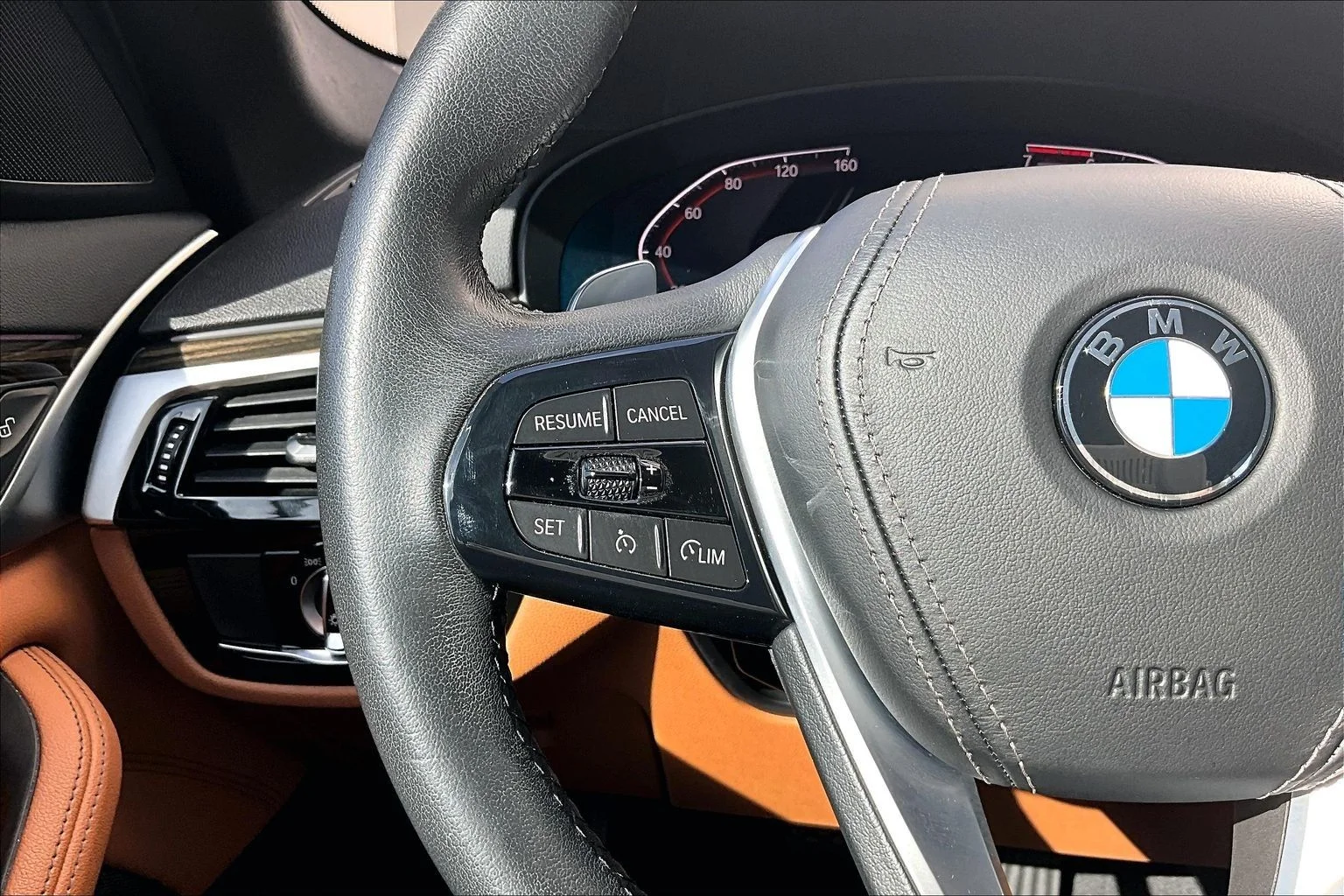 Used 2023 Black BMW 530i image 18