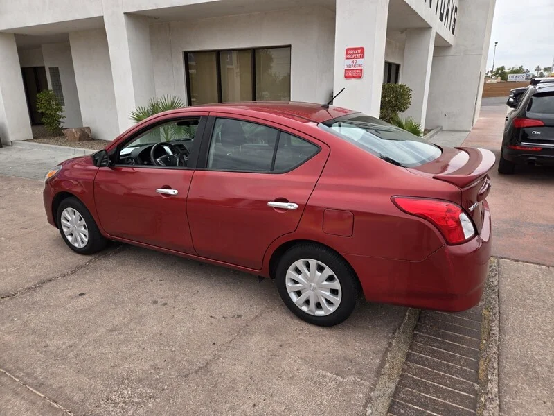 Used 2017 Red Nissan S image 3