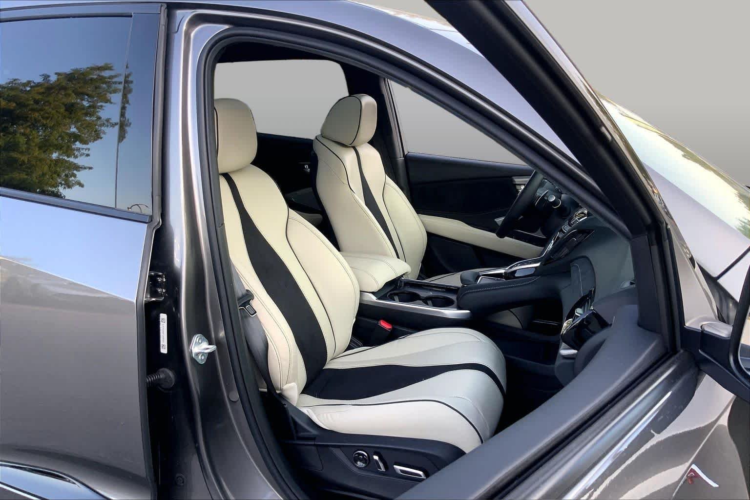Used 2026 Liquid Carbon Metallic Acura w/A-Spec Package image 9