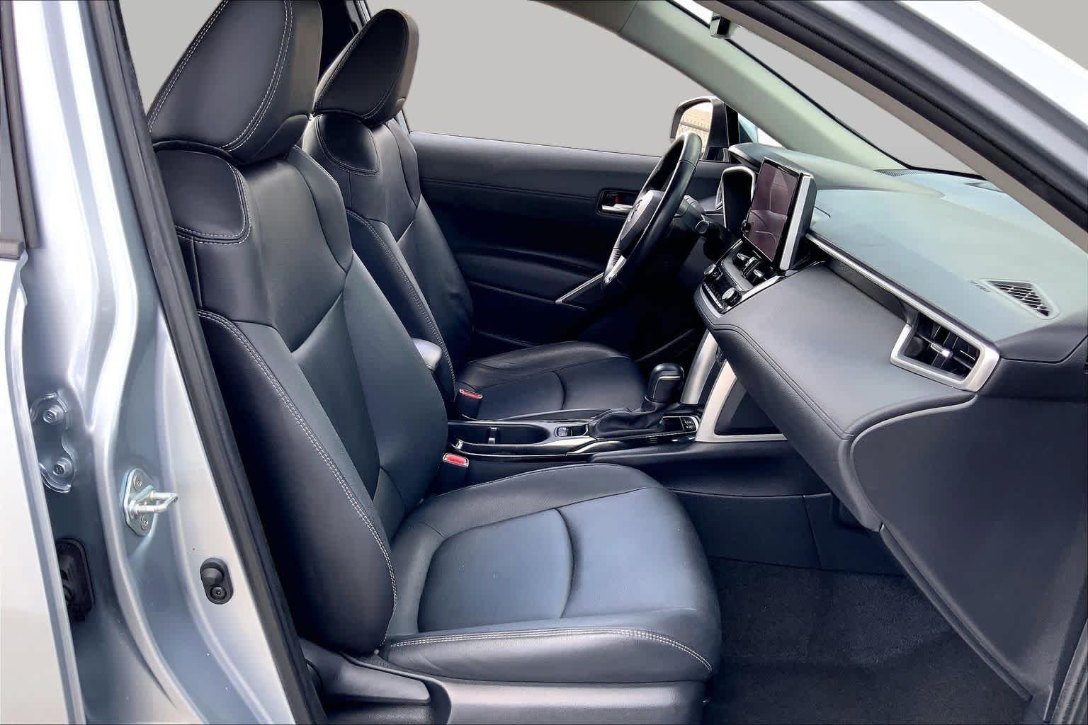 Used 2023 Sonic Silver Toyota XLE image 9